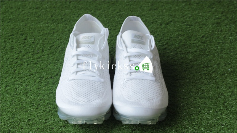 Nike Air VaporMax Triple White